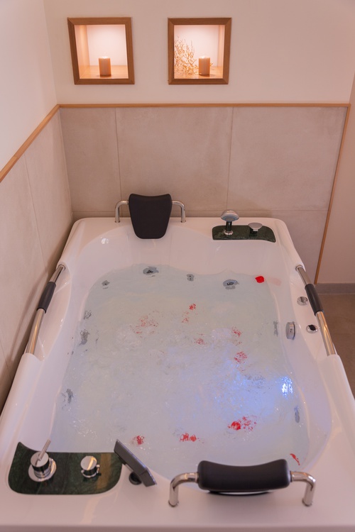 double room with hydromassage bathtub